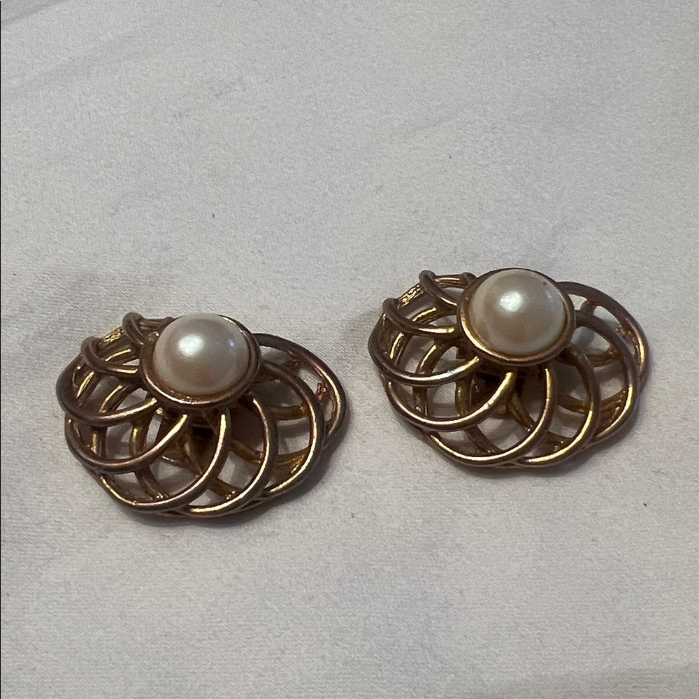 Vintage Shoe Clip Ons - Gold Pearls